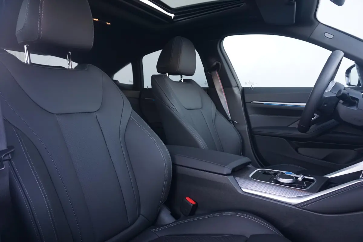 Gran Coupé eDrive35 M Sportpakket Pro 20'' / Schuif-/kanteldak / Active Cruise Control / Stuurwielrand verwarmd / Trekhaak
