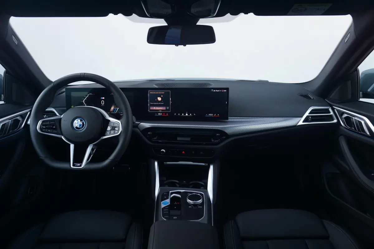 Gran Coupé eDrive35 M Sportpakket Pro 20'' / Schuif-/kanteldak / Active Cruise Control / Stuurwielrand verwarmd / Trekhaak
