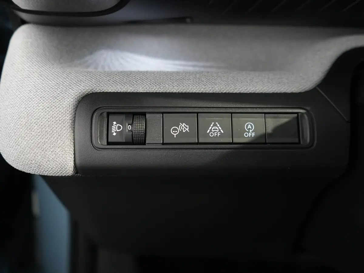 1.2 Turbo 100pk Plus | Achteruitrijcamera | Buitenspiegels elektrisch inklapbaar | Buitenspiegels elektrisch verstelbaar
