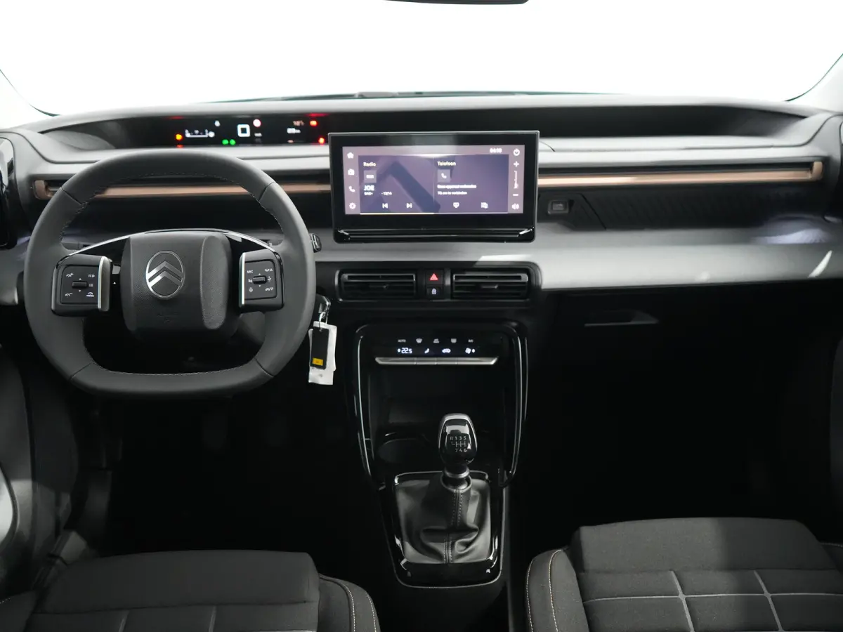 1.2 Turbo 100pk Plus | Achteruitrijcamera | Buitenspiegels elektrisch inklapbaar | Buitenspiegels elektrisch verstelbaar