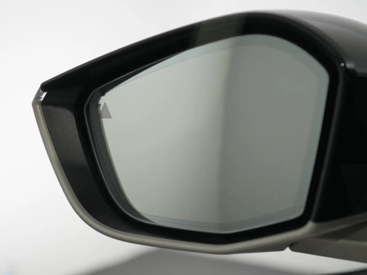 N°4 Étoile, (2025) | 10" capacitive touchscreen (personaliseerbaar) | 6 voudig elektrisch verstelbare passagiersstoel | Achteruitrijcamera