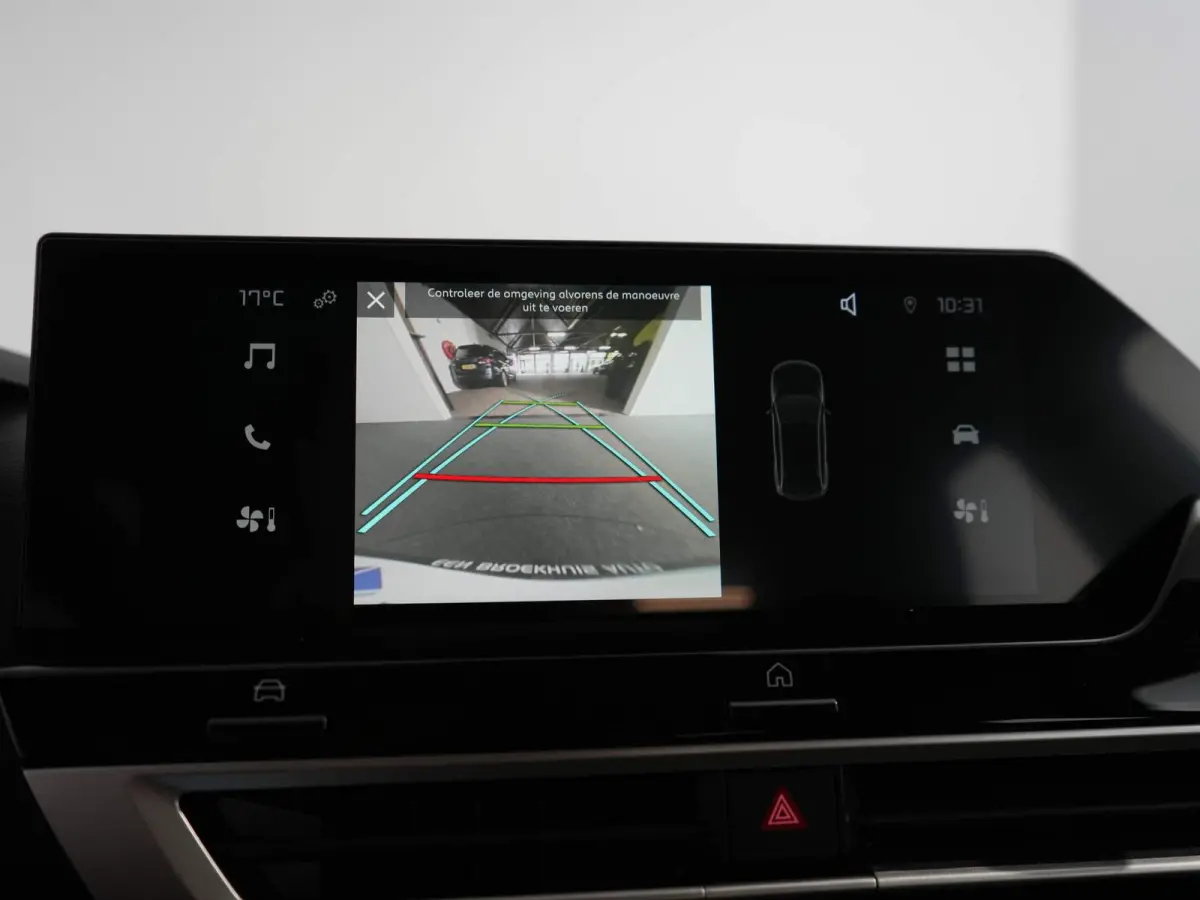 Plus 54 kWh | Achteruitrijcamera | Achteruitrijcamera | Airco (automatisch) | Apple Carplay / Android Auto