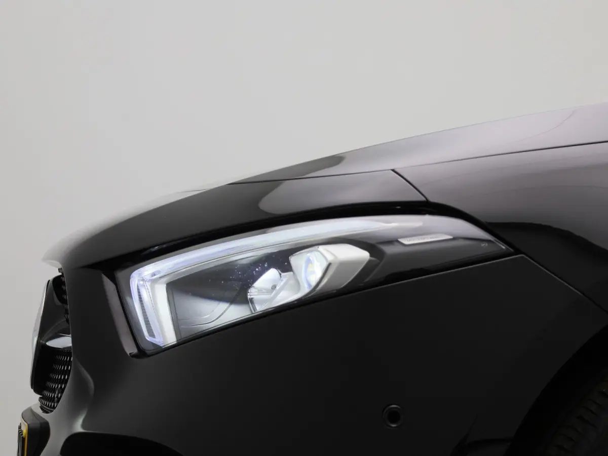 250 e Business Solution AMG Limited | Automaat | Apple Carplay / Android Auto | Sfeerverlichting | Achteruitrijcamera | Stoelverwarming |