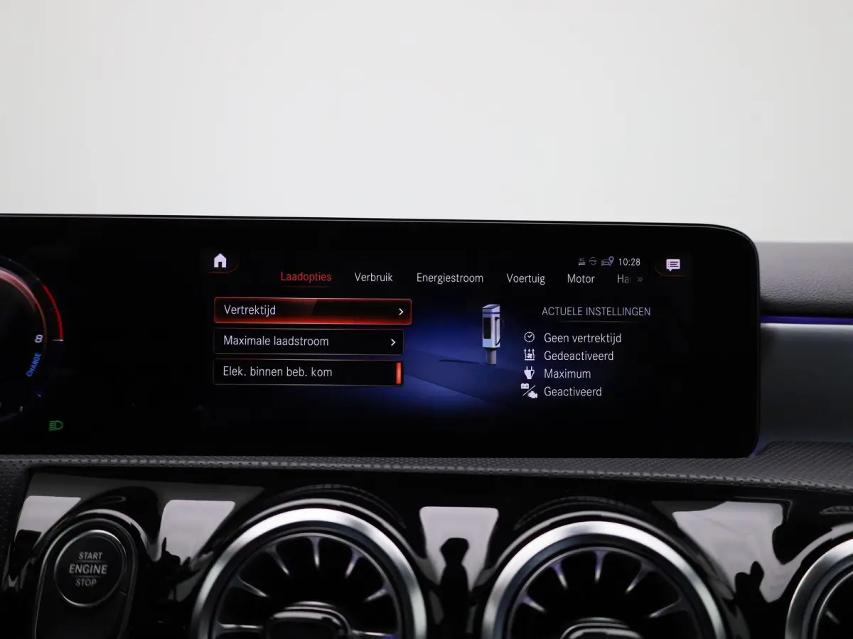 250 e Business Solution AMG Limited | Automaat | Apple Carplay / Android Auto | Sfeerverlichting | Achteruitrijcamera | Stoelverwarming |