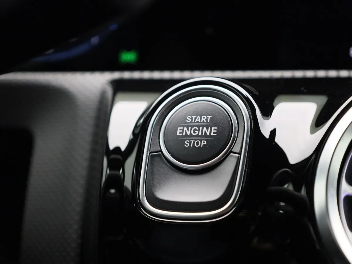 250 e Business Solution AMG Limited | Automaat | Apple Carplay / Android Auto | Sfeerverlichting | Achteruitrijcamera | Stoelverwarming |