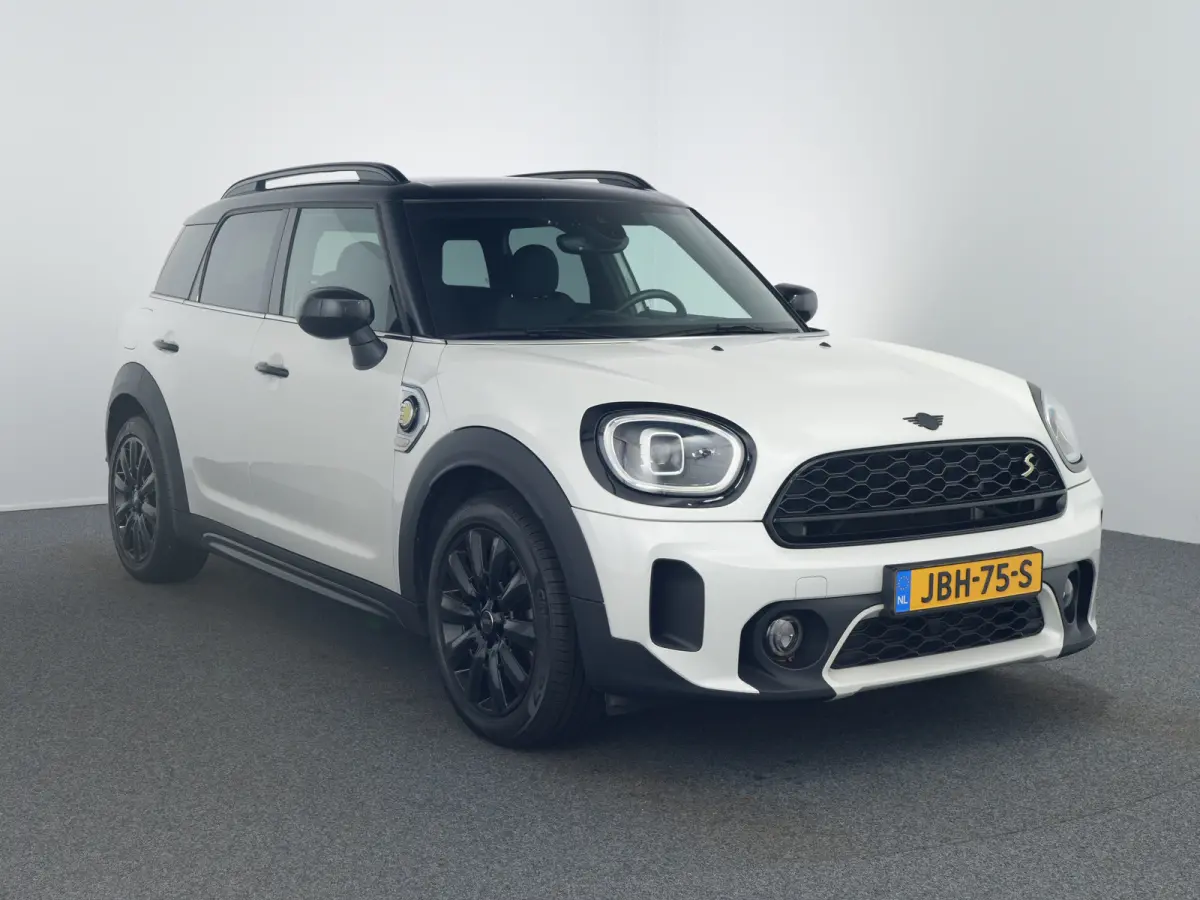 2.0 Cooper ALL4 Chili | PHEV | Camera | Keyless | 18" Lichtmetalen Velgen | Stoelverwarming Voor
