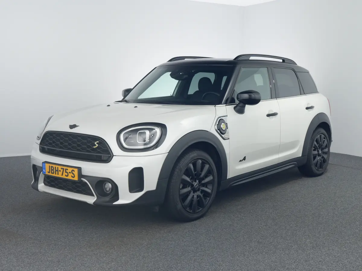 2.0 Cooper ALL4 Chili | PHEV | Camera | Keyless | 18" Lichtmetalen Velgen | Stoelverwarming Voor
