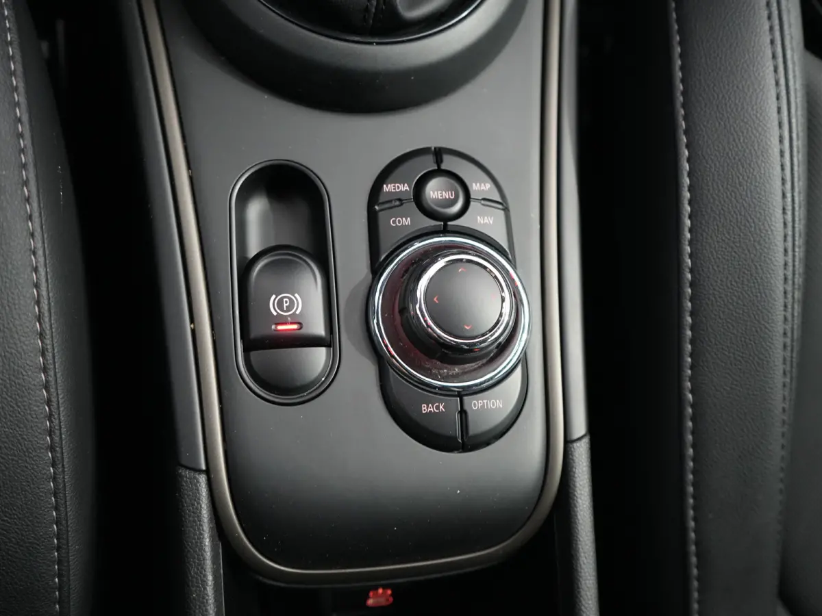 2.0 Cooper ALL4 Chili | PHEV | Camera | Keyless | 18" Lichtmetalen Velgen | Stoelverwarming Voor