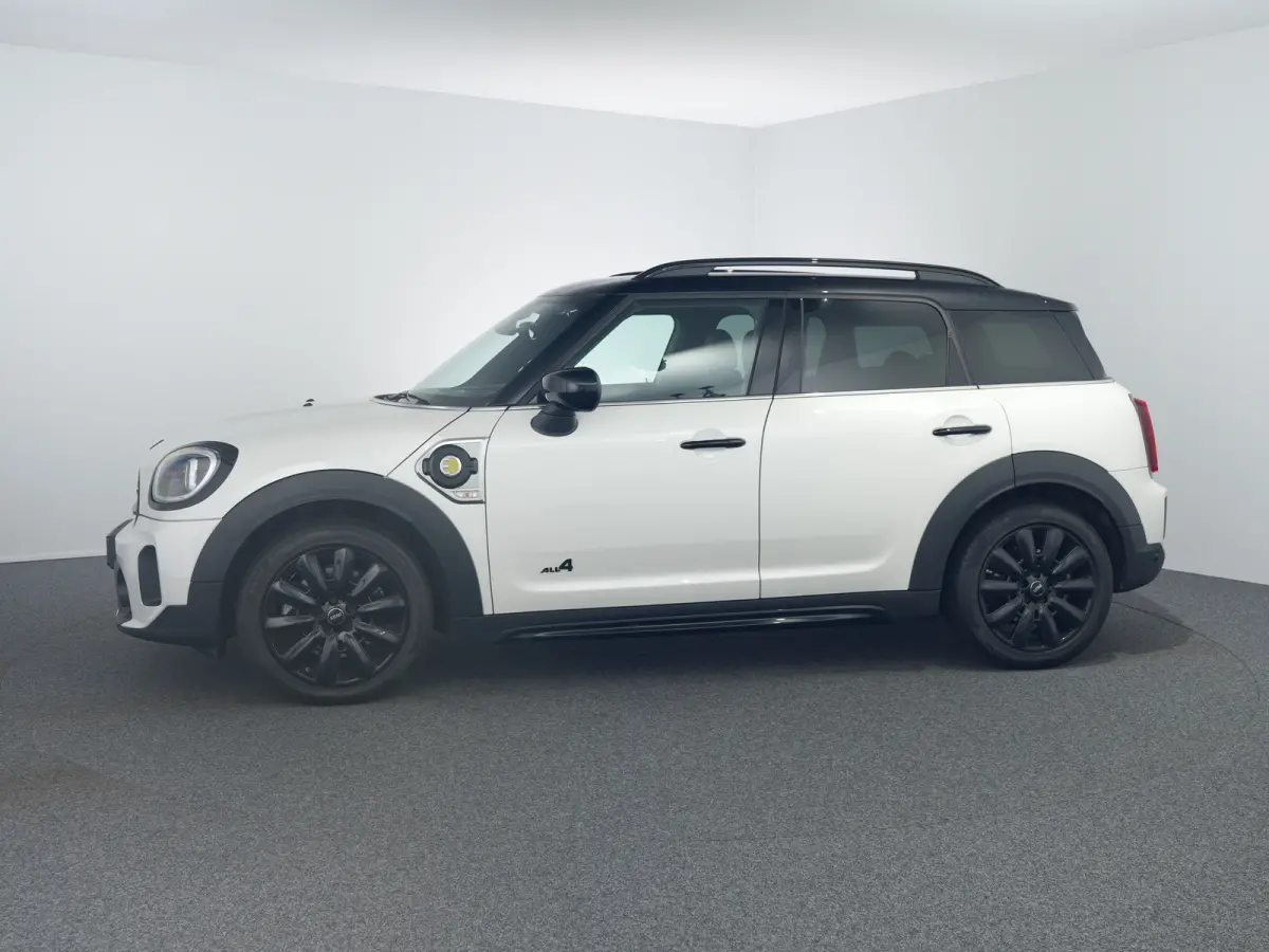 2.0 Cooper ALL4 Chili | PHEV | Camera | Keyless | 18" Lichtmetalen Velgen | Stoelverwarming Voor