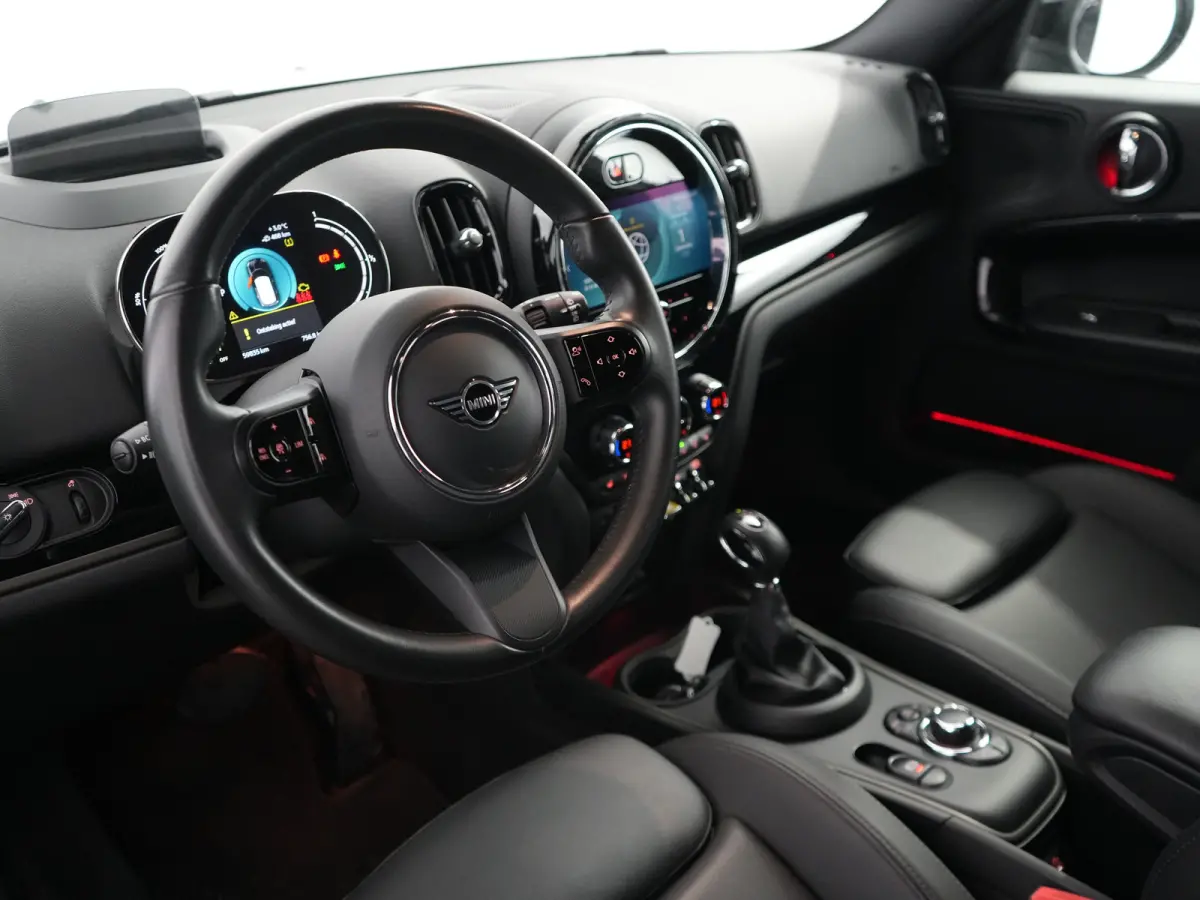 2.0 Cooper ALL4 Chili | PHEV | Camera | Keyless | 18" Lichtmetalen Velgen | Stoelverwarming Voor