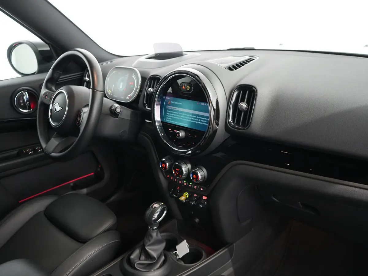 2.0 Cooper ALL4 Chili | PHEV | Camera | Keyless | 18" Lichtmetalen Velgen | Stoelverwarming Voor