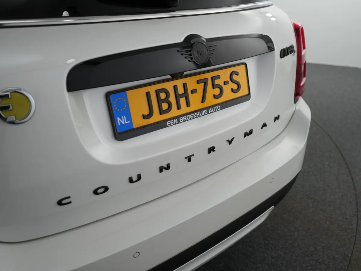 2.0 Cooper ALL4 Chili | PHEV | Camera | Keyless | 18" Lichtmetalen Velgen | Stoelverwarming Voor