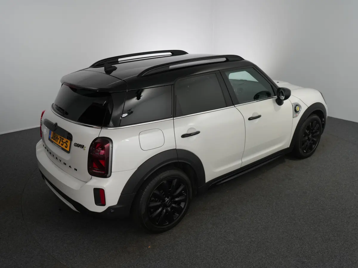 2.0 Cooper ALL4 Chili | PHEV | Camera | Keyless | 18" Lichtmetalen Velgen | Stoelverwarming Voor