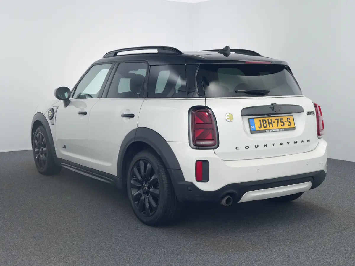 2.0 Cooper ALL4 Chili | PHEV | Camera | Keyless | 18" Lichtmetalen Velgen | Stoelverwarming Voor