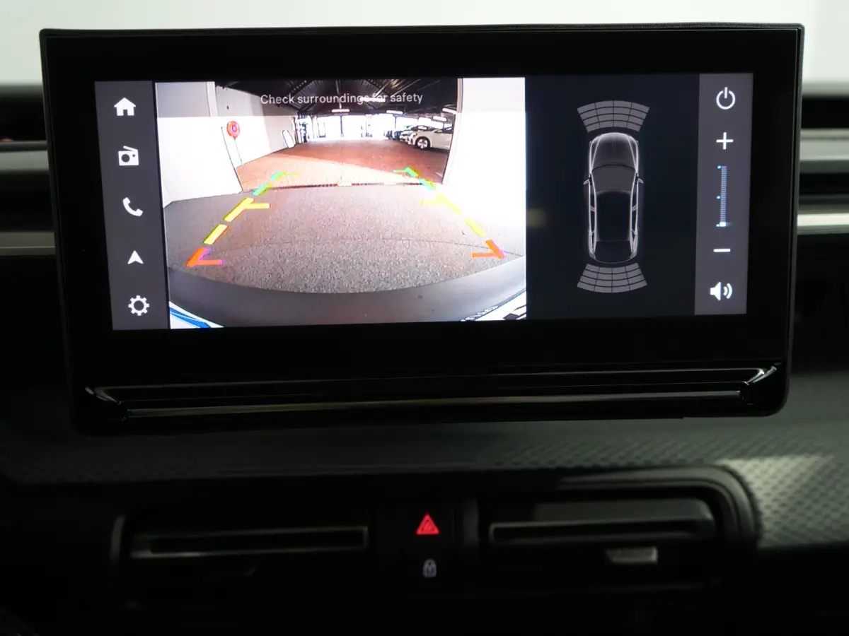 Max 113pk 44 kWh | Achterlampen met 3D LED-verlichting | Achteruitrijcamera | Boordlader 11kW - 3 fasen