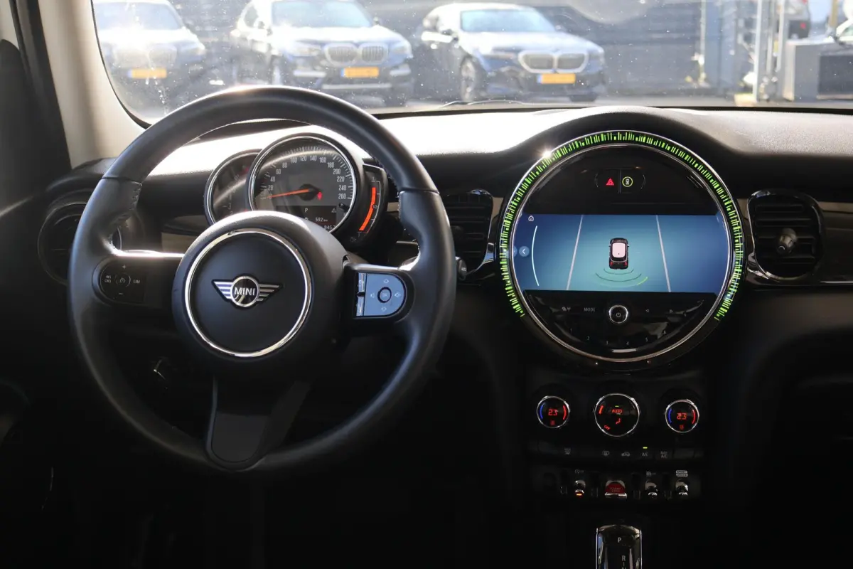 1.5 Cooper Classic | Cruise Control | Parkeersensor Achter | LED Koplampen | Lentevoordeel