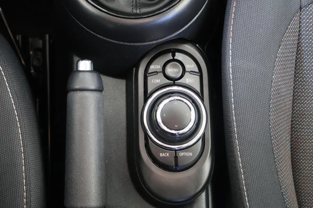 1.5 Cooper Classic | Cruise Control | Parkeersensor Achter | LED Koplampen | Lentevoordeel