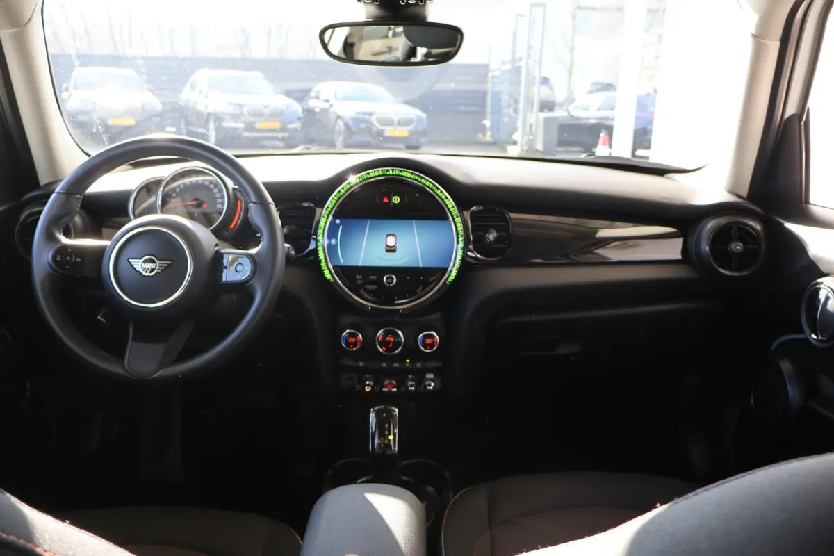 1.5 Cooper Classic | Cruise Control | Parkeersensor Achter | LED Koplampen | Lentevoordeel