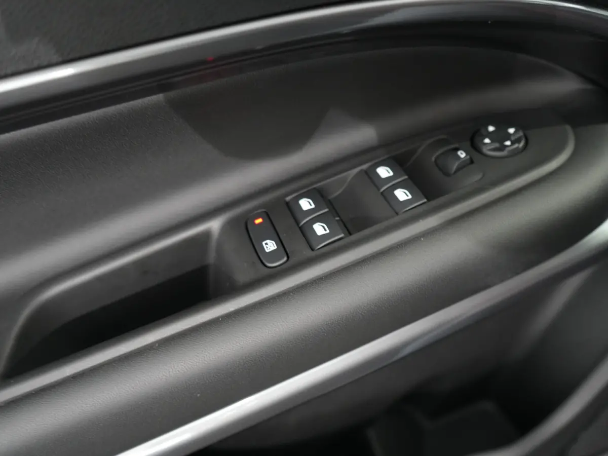 Turismo | 10,25" touchscreen radio met Bluetooth, DAB & USB | 11 kW lader | Adaptieve Cruise Control