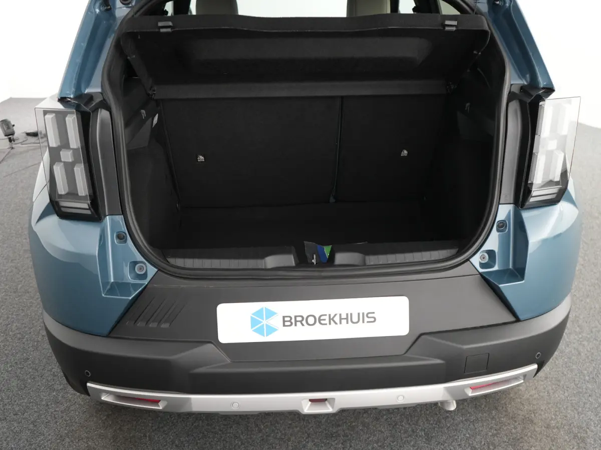 | € 2795 Voorraad Voordeel | 1.2 Hybrid La Prima | Achteruitrijcamera met 180° Area view | Automatische airconditioning | Parkeerhulp voor en achter
