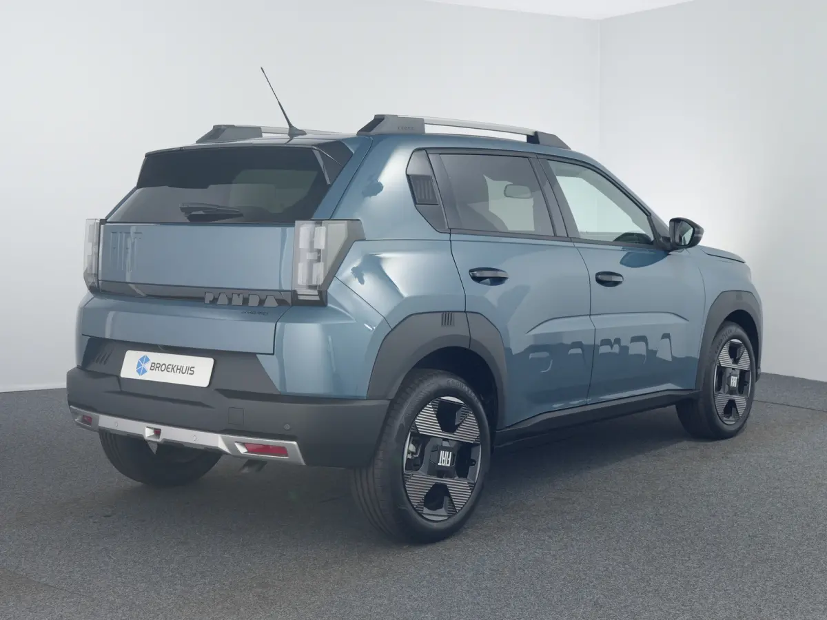 | € 2795 Voorraad Voordeel | 1.2 Hybrid La Prima | Achteruitrijcamera met 180° Area view | Automatische airconditioning | Parkeerhulp voor en achter