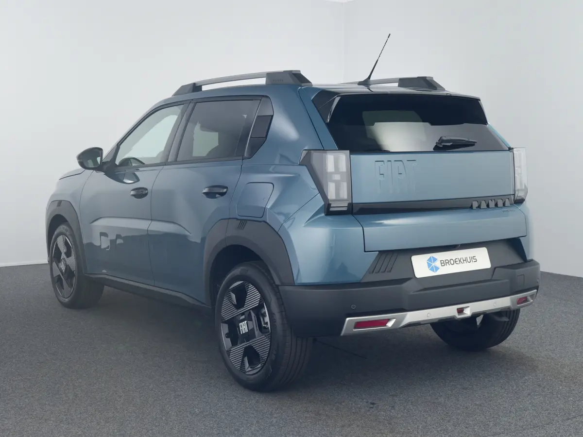 | € 2795 Voorraad Voordeel | 1.2 Hybrid La Prima | Achteruitrijcamera met 180° Area view | Automatische airconditioning | Parkeerhulp voor en achter