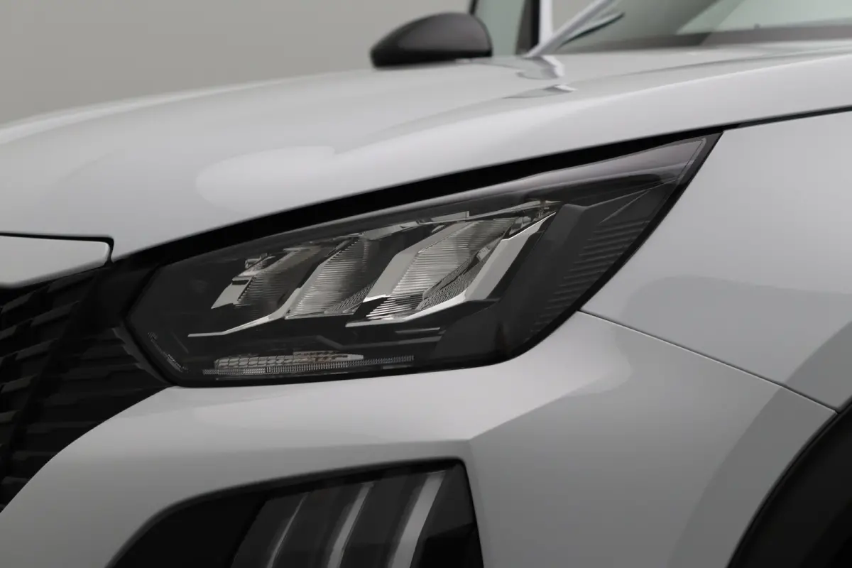 € 4.275,- Voorraad Voordeel | 1.2 PureTech 100 Style | Apple Carplay/Android Auto|telefoonintegratie premium | LED achterlichten | LED dagrijverlichting