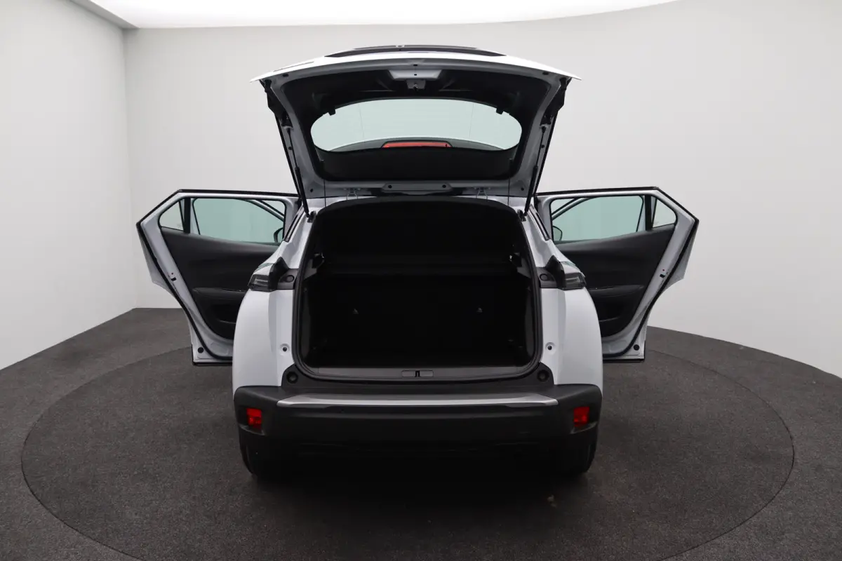 € 4.275,- Voorraad Voordeel | 1.2 PureTech 100 Style | Apple Carplay/Android Auto|telefoonintegratie premium | LED achterlichten | LED dagrijverlichting