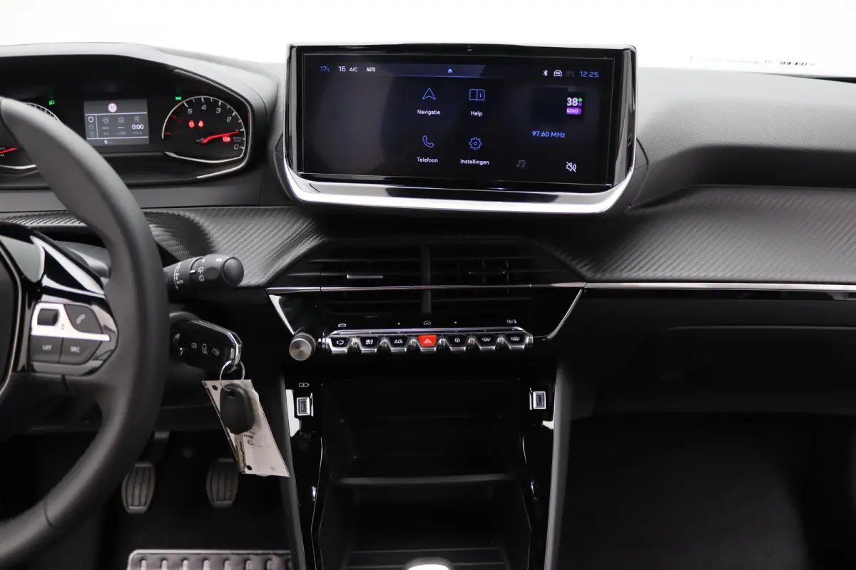 € 4.275,- Voorraad Voordeel | 1.2 PureTech 100 Style | Apple Carplay/Android Auto|telefoonintegratie premium | LED achterlichten | LED dagrijverlichting