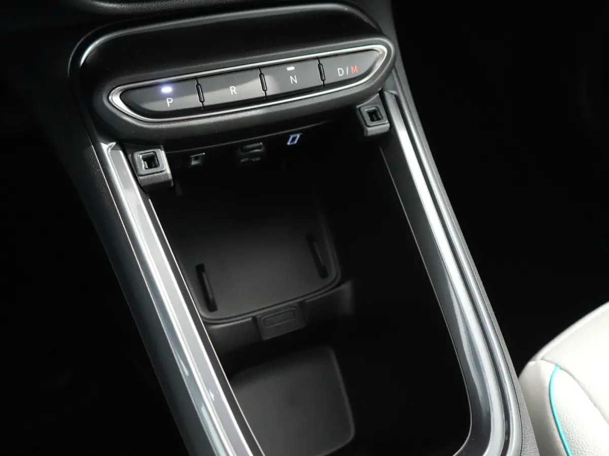1.2 Hybrid La Prima | Achteruitrijcamera | Airco (automatisch) | Apple Carplay/Android Auto|telefoonintegratie premium