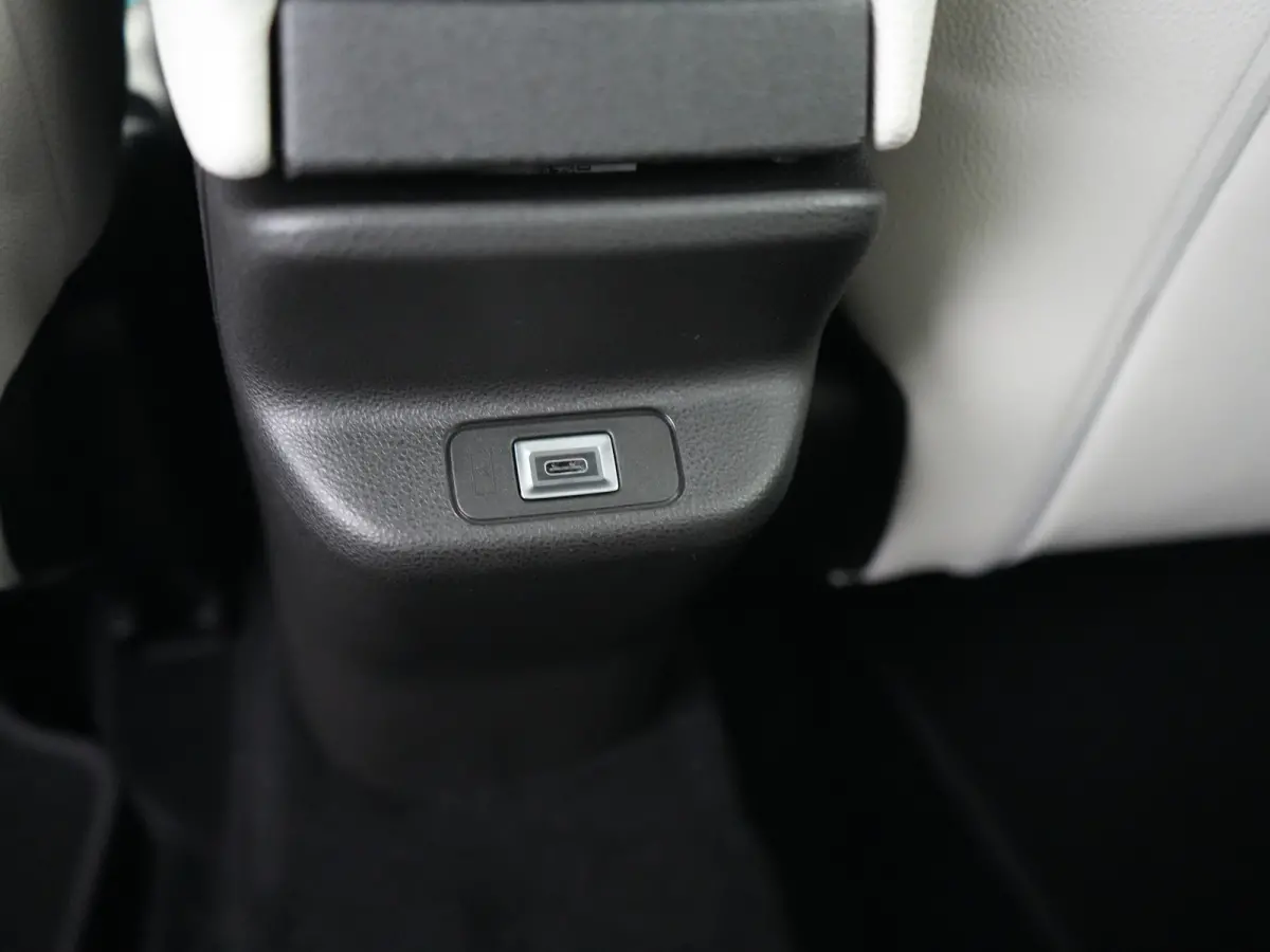 1.2 Hybrid La Prima | Achteruitrijcamera | Airco (automatisch) | Apple Carplay/Android Auto|telefoonintegratie premium