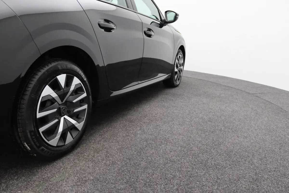 € 3.540,- Voorraad Voordeel | 1.2 PureTech 100 Style | Airco | Apple Carplay/Android Auto|telefoonintegratie premium | Cruise control