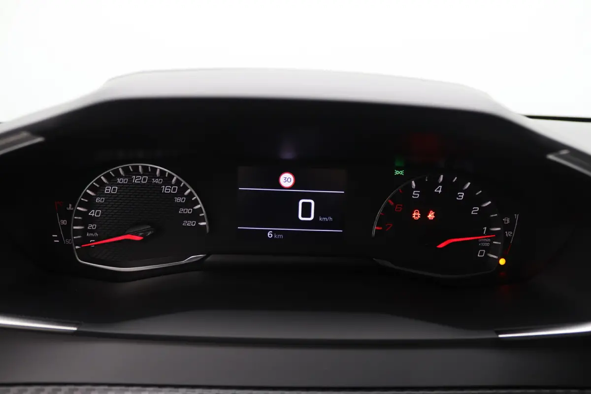 € 3.540,- Voorraad Voordeel | 1.2 PureTech 100 Style | Airco | Apple Carplay/Android Auto|telefoonintegratie premium | Cruise control