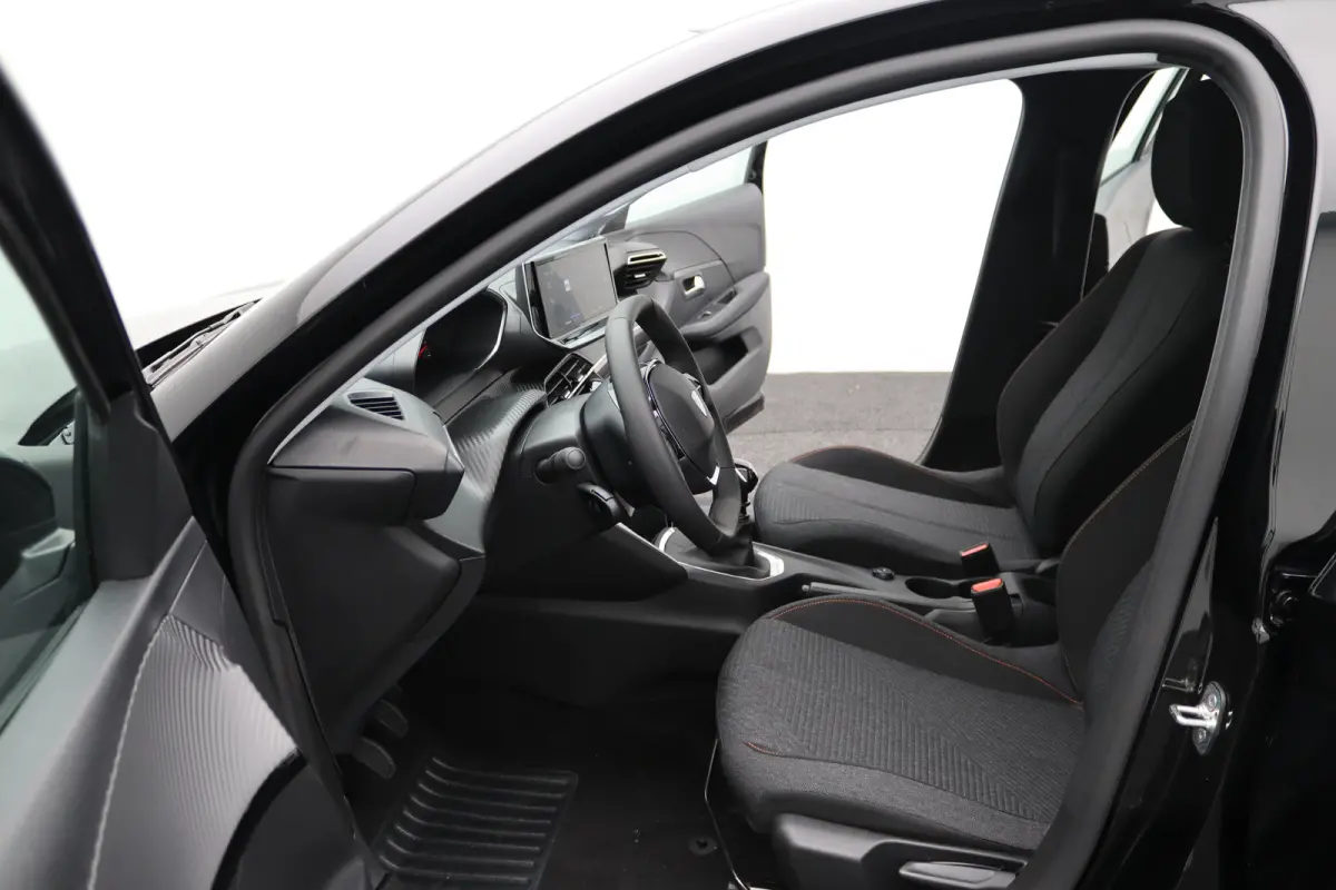 € 3.540,- Voorraad Voordeel | 1.2 PureTech 100 Style | Airco | Apple Carplay/Android Auto|telefoonintegratie premium | Cruise control
