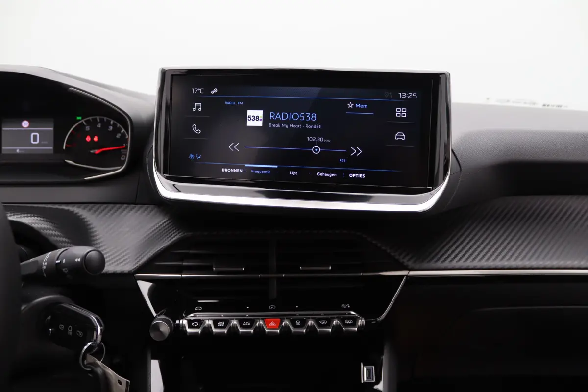 € 3.540,- Voorraad Voordeel | 1.2 PureTech 100 Style | Airco | Apple Carplay/Android Auto|telefoonintegratie premium | Cruise control
