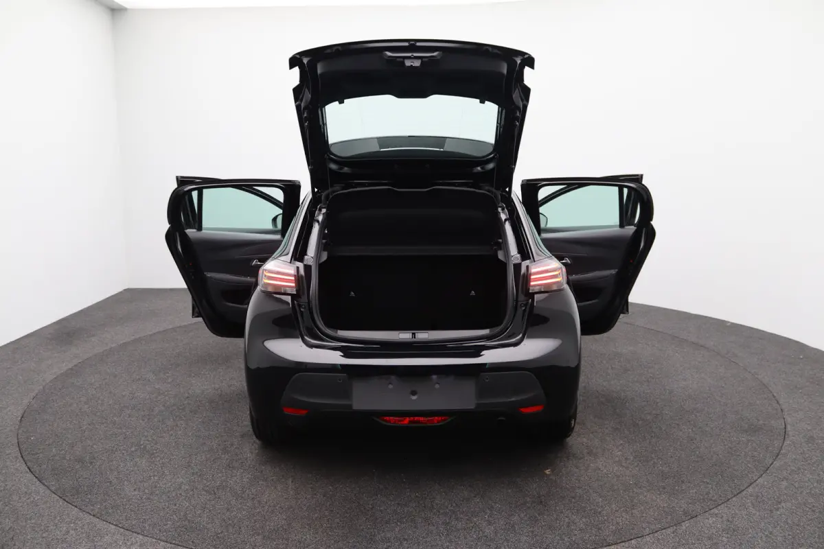 € 3.540,- Voorraad Voordeel | 1.2 PureTech 100 Style | Airco | Apple Carplay/Android Auto|telefoonintegratie premium | Cruise control