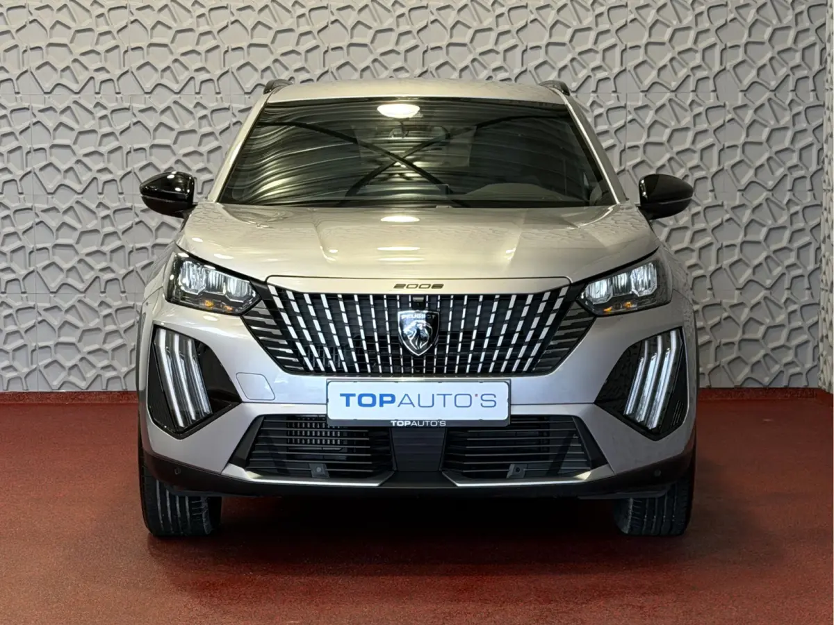 1.2 HYBRID 145e ALLURE CARPLAY I-COCKPIT PEUGEOT NAVI 360.CAMERA ADAP.CRUISE ✅Top Auto's Wijchen , 30 Jaar Specialist in Peugeot : Alle Type's : Style / GT / GT-Line / Allure / Business / 