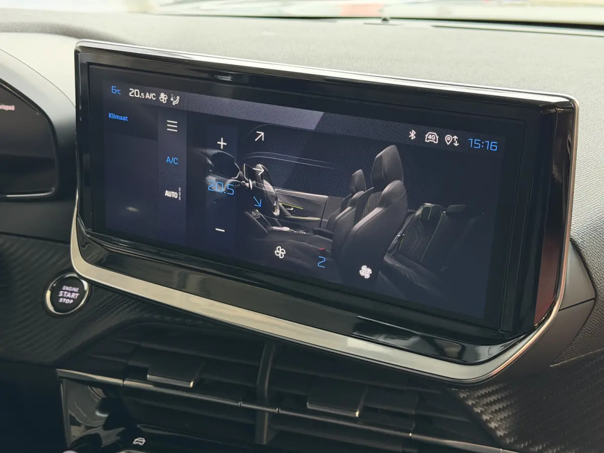 1.2 HYBRID 145e ALLURE CARPLAY I-COCKPIT PEUGEOT NAVI 360.CAMERA ADAP.CRUISE ✅Top Auto's Wijchen , 30 Jaar Specialist in Peugeot : Alle Type's : Style / GT / GT-Line / Allure / Business / 
