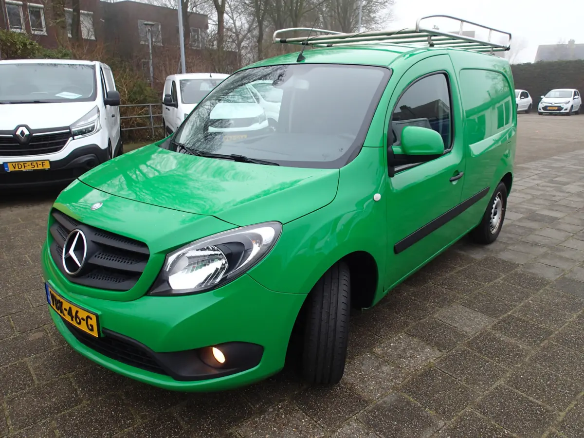 109 CDI BlueEFFICIENCY VOORZIEN VAN AIRCO, DAB RADIO, EURO6!!