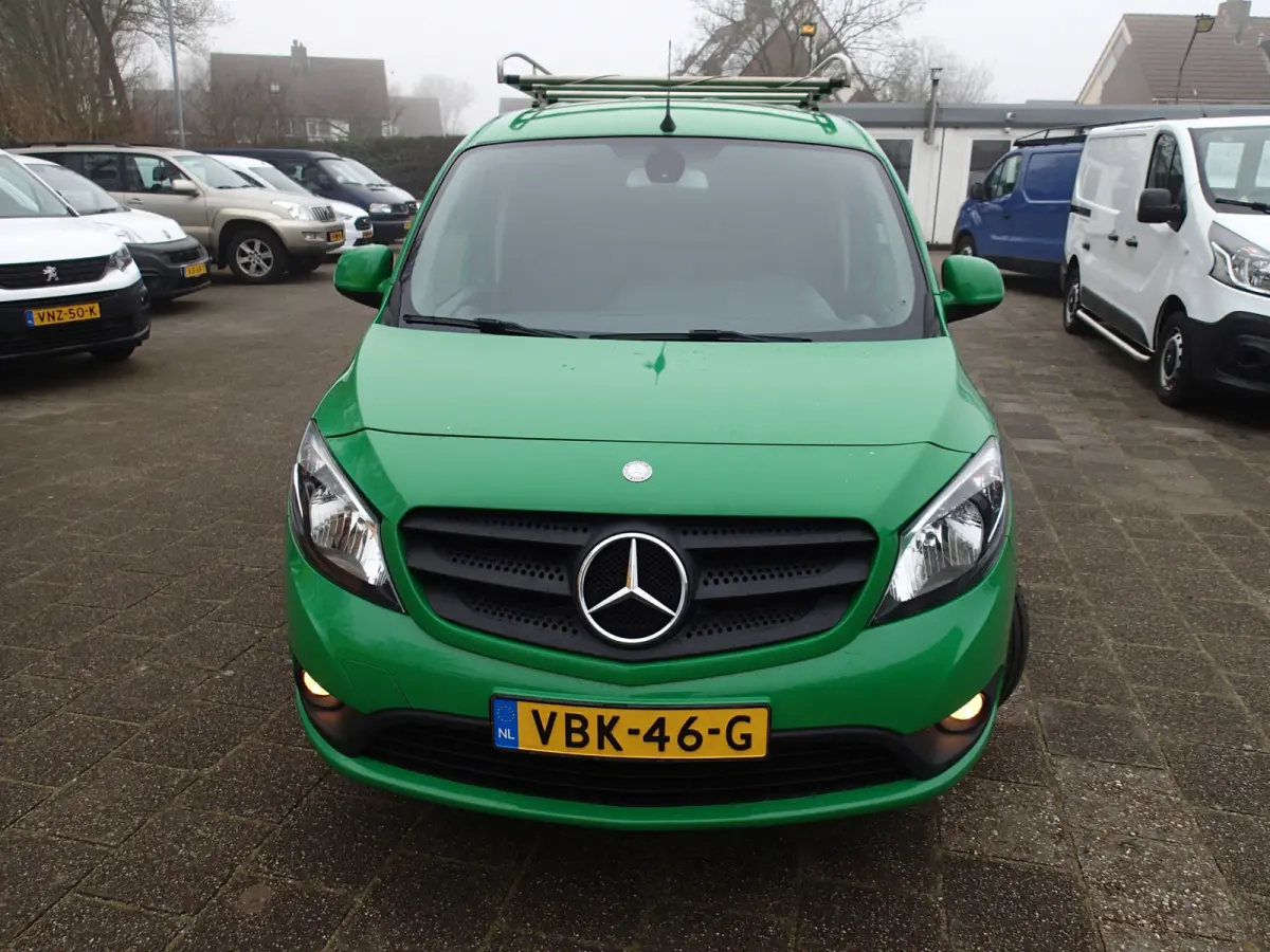 109 CDI BlueEFFICIENCY VOORZIEN VAN AIRCO, DAB RADIO, EURO6!!