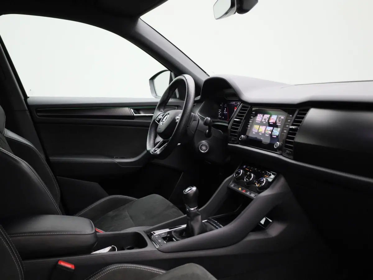 1.5 TSI Sportline Business | STOEL-STUURWIELVERWARMING | CAMERA | NAVIGATIE | SPORTSTOELEN