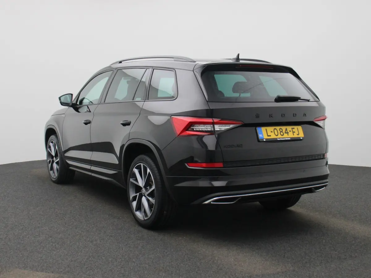 1.5 TSI Sportline Business | STOEL-STUURWIELVERWARMING | CAMERA | NAVIGATIE | SPORTSTOELEN