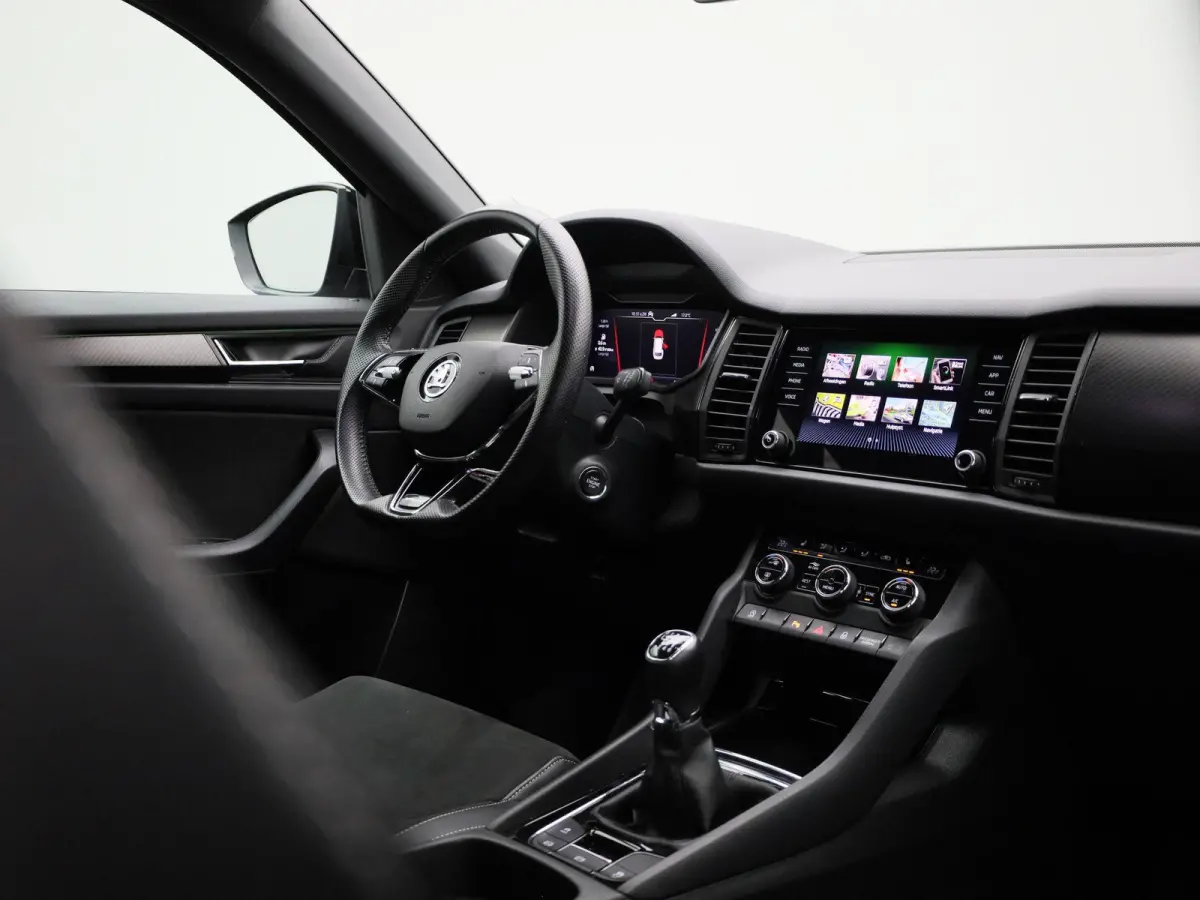 1.5 TSI Sportline Business | STOEL-STUURWIELVERWARMING | CAMERA | NAVIGATIE | SPORTSTOELEN