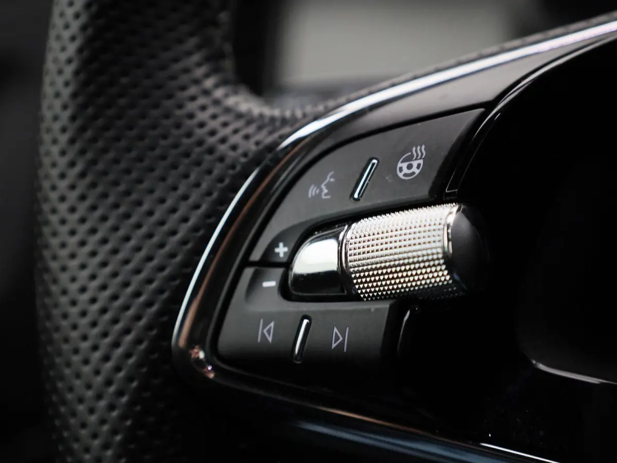 1.5 TSI Sportline Business | STOEL-STUURWIELVERWARMING | CAMERA | NAVIGATIE | SPORTSTOELEN