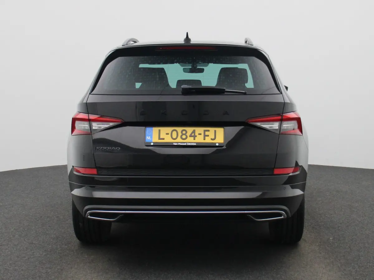 1.5 TSI Sportline Business | STOEL-STUURWIELVERWARMING | CAMERA | NAVIGATIE | SPORTSTOELEN