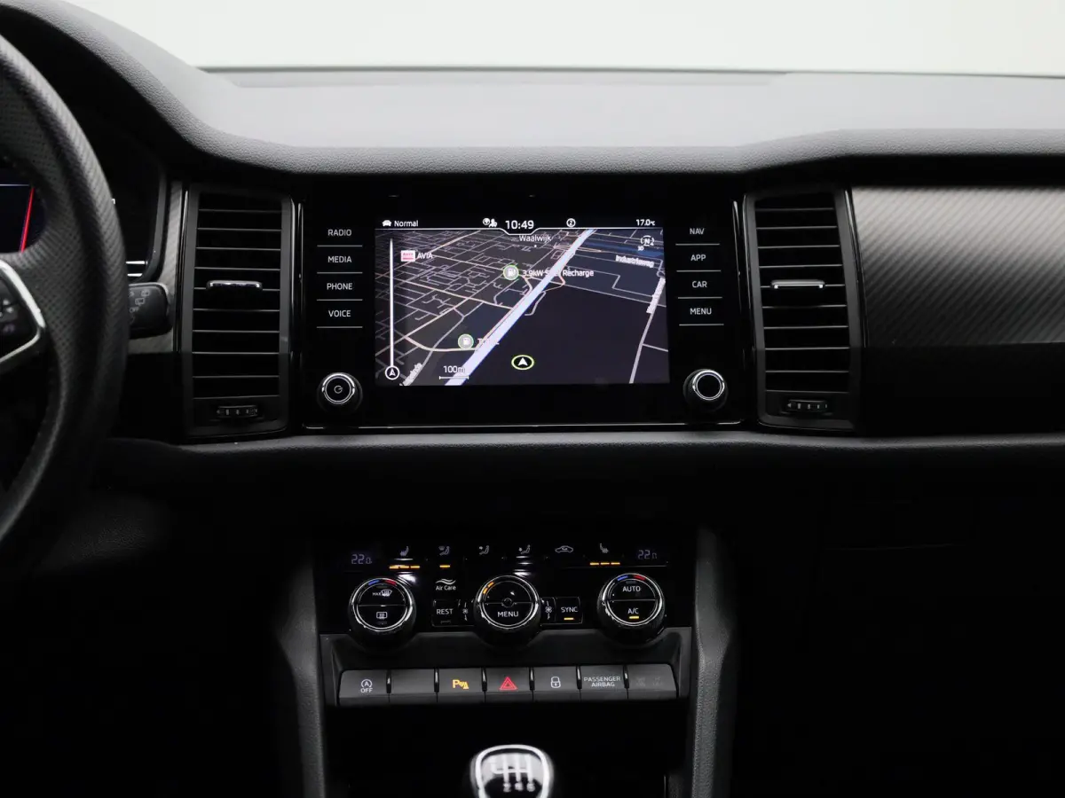 1.5 TSI Sportline Business | STOEL-STUURWIELVERWARMING | CAMERA | NAVIGATIE | SPORTSTOELEN