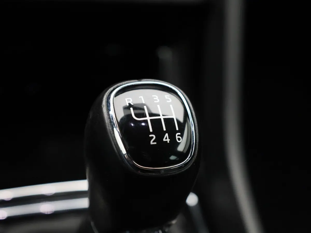 1.5 TSI Sportline Business | STOEL-STUURWIELVERWARMING | CAMERA | NAVIGATIE | SPORTSTOELEN