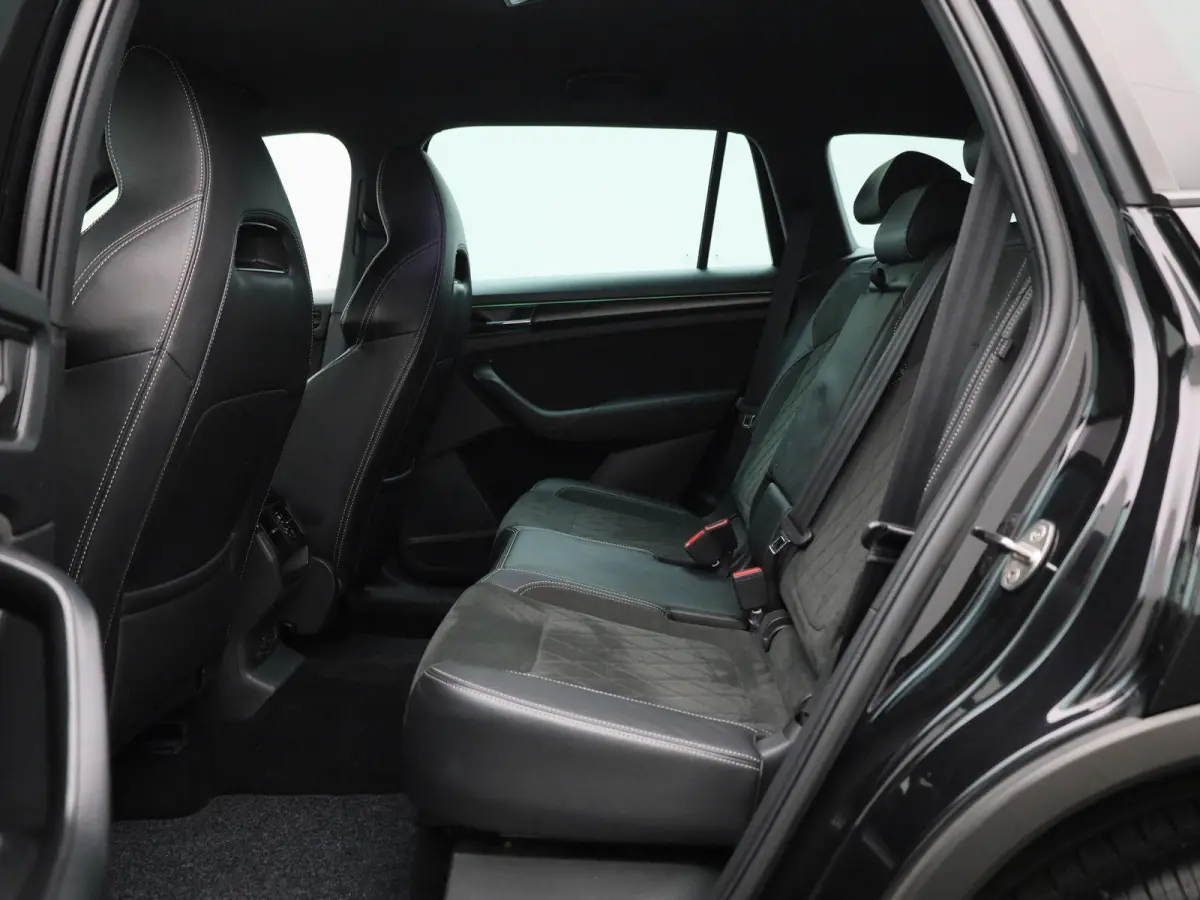 1.5 TSI Sportline Business | STOEL-STUURWIELVERWARMING | CAMERA | NAVIGATIE | SPORTSTOELEN