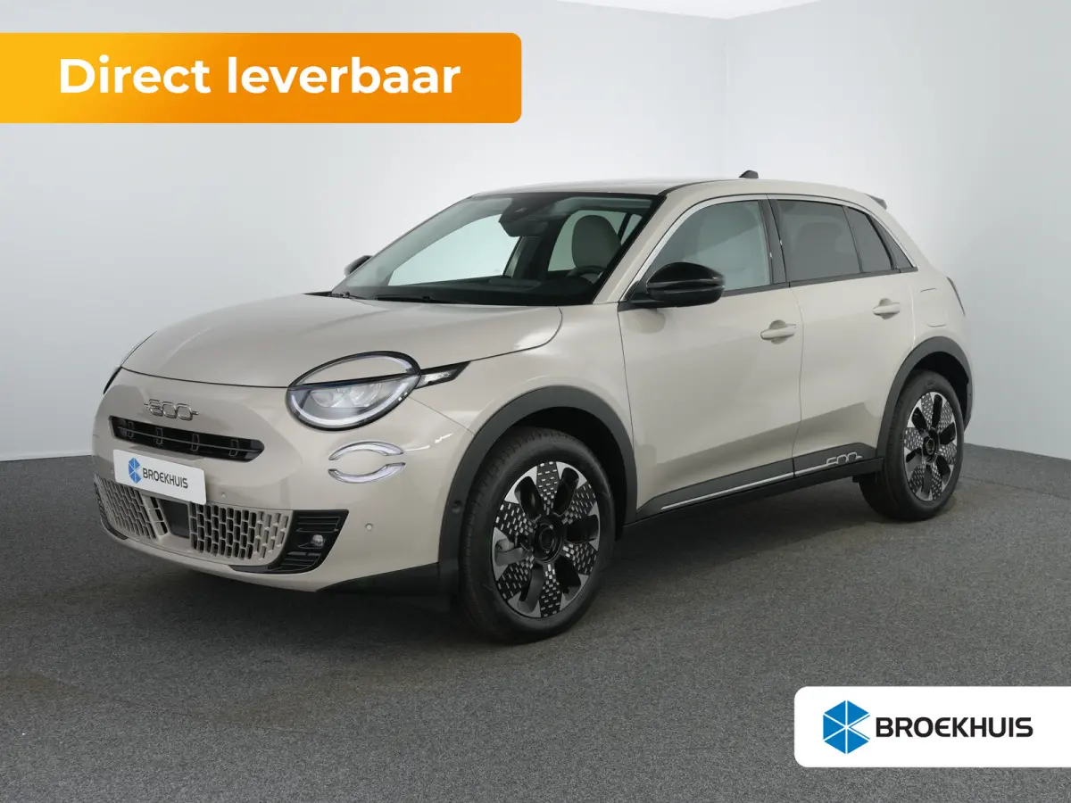 La Prima | 10,25" touchscreen radio met Bluetooth, DAB & USB | 18" lichtmetalen velgen Diamont Cut | Adaptieve cruise control met Intelligent Speed Assist