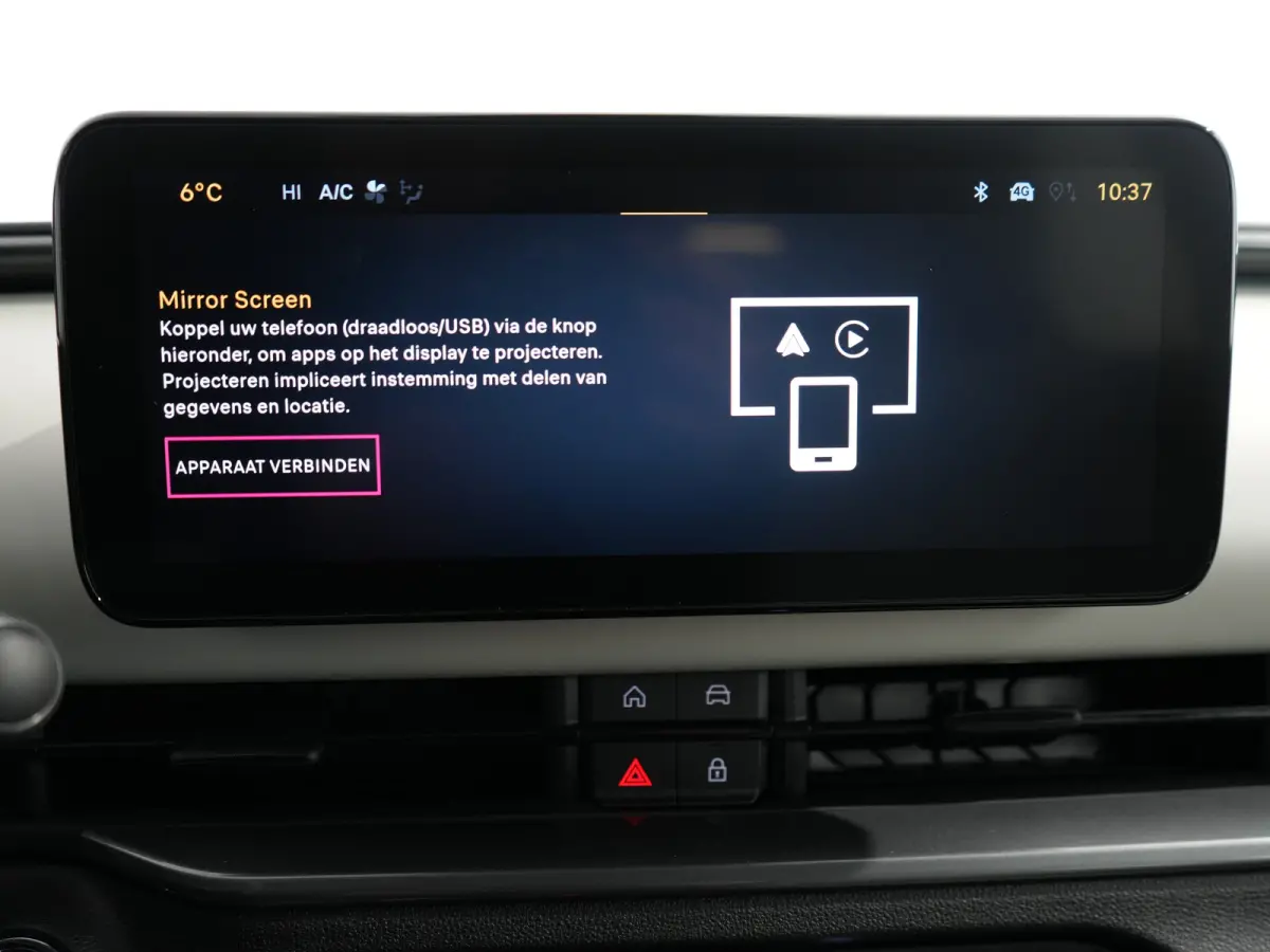 La Prima | 10,25" touchscreen radio met Bluetooth, DAB & USB | 18" lichtmetalen velgen Diamont Cut | Adaptieve cruise control met Intelligent Speed Assist